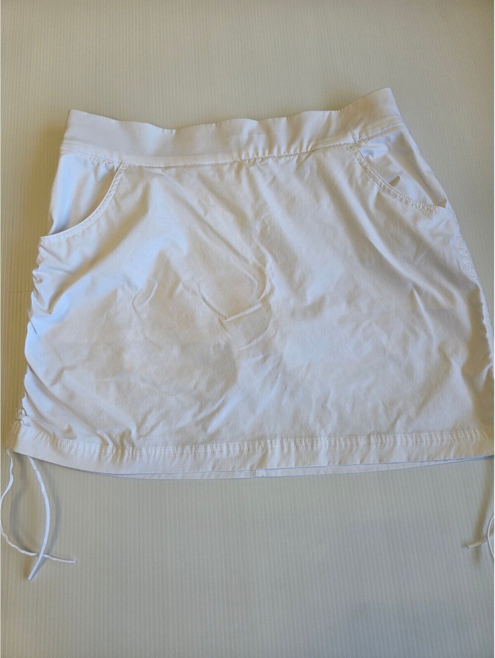 Columbia Sportswear White Athletic Skort Size Large